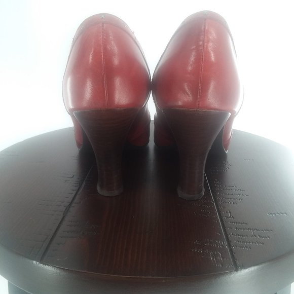 Kenneth Cole Reaction Red Leather Pump Size 8.5M - Picture 3 of 6